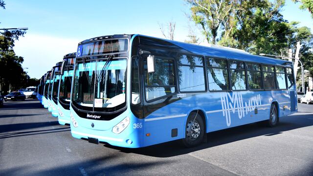 Comenzó el paro de colectivos en Rosario.