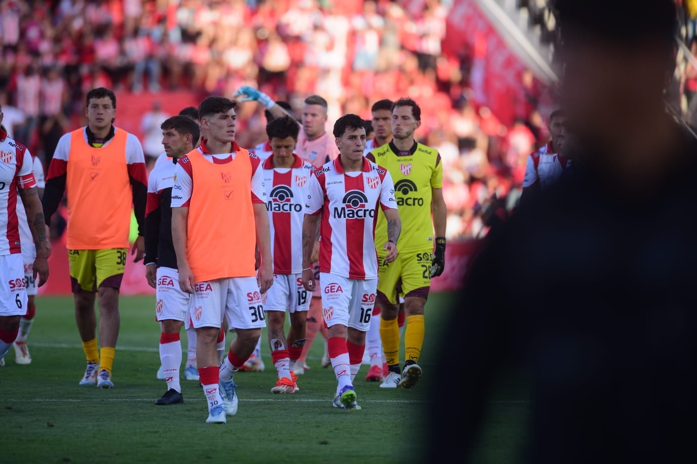 Instituto y Talleres se enfrentaron en el Monumental de Alta Córdoba por la última fecha de la Zona B del Torneo Clausura de la Liga Profesional. (José Gabriel Hernández y Javier Ferreyra / La Voz)