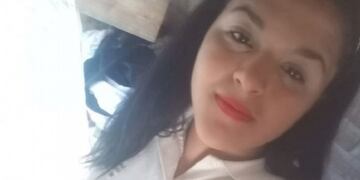 La joven desparecida fue vista por última vez por una amiga.