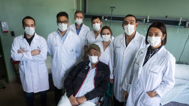 A Javier Castellino se le realizo un doble trasplante de corazón y riñon en el Hospital Central de la Ciudad de Mendoza.