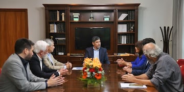 El vicegobernador Miguel Acevedo presidió una reunión