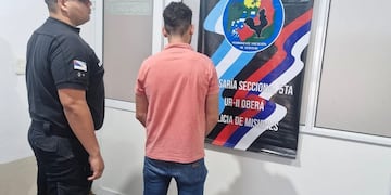 Un hombre fue brutalmente golpeado por un vecino en Oberá y permanece internado en terapia intensiva.