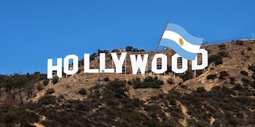 Bandera argentina en Hollywood.