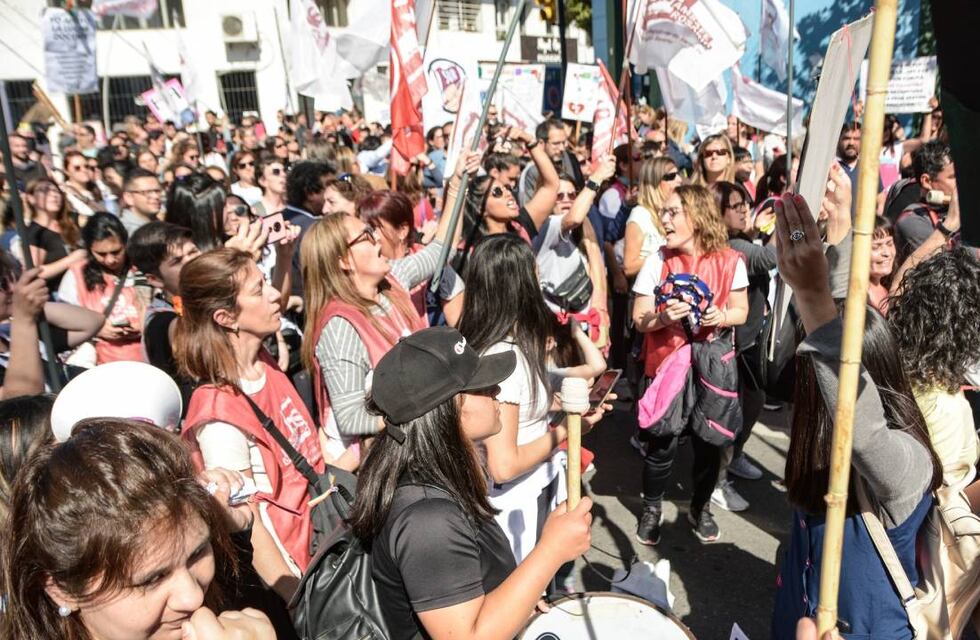 Paritaria docente en Santa Fe: protesta de Amsafe en Rosario afecta las clases