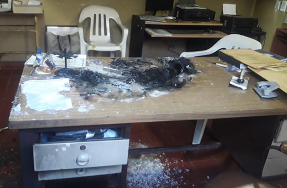 Atentado en la sede de la Liga de Fútbol en Paraná Campaña