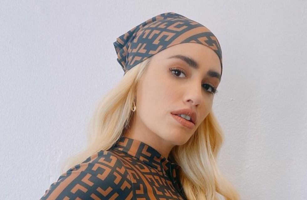 Lali Espósito protagonizó la portada de Rollingstone con un top blanco al estilo “underboob”
