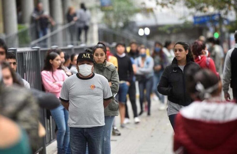 La asistencia económica por el Covid se reducirá este año del 6,5% al 1,4% del PBI