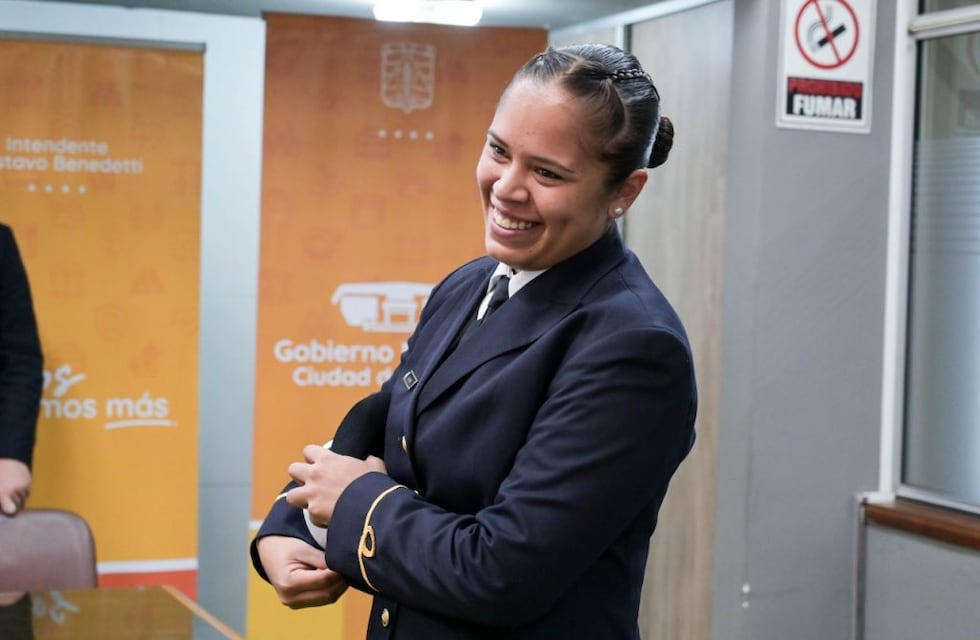La Guardiamarina Agustina Toledo recibió el título de Embajadora Cultural de Arroyito por parte del Municipio