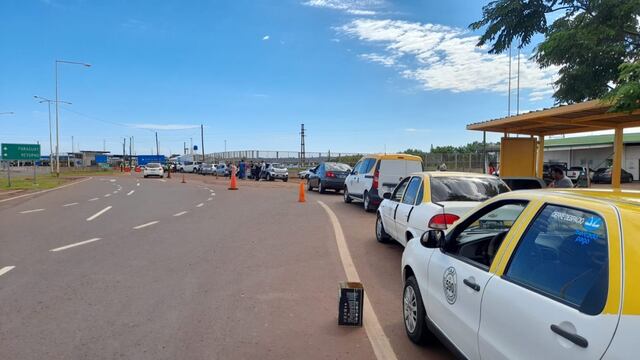 Protestas en el puente Posadas-Encarnación.