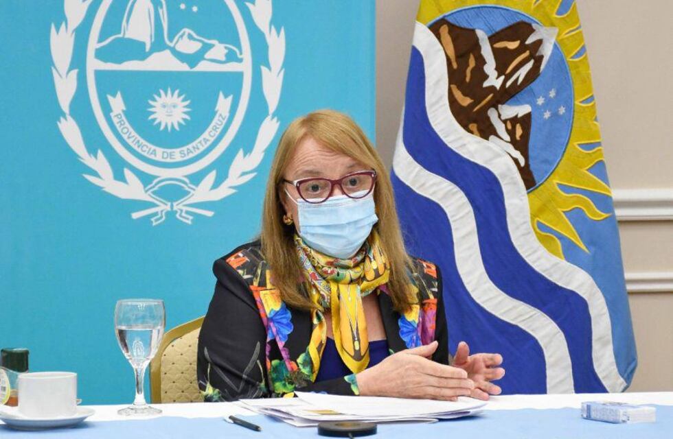 Alicia Kirchner pidió la renuncia del gabinete de Ministros tras la derrota en las PASO