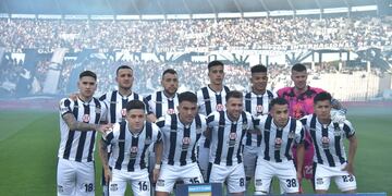 Talleres enfrenta a Racing Club en el estadio Mario Kempes por la Liga Profesional. (Facundo Luque / La Voz)