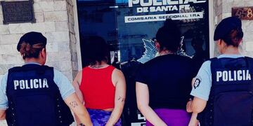 Robaron en un local de prendas deportivas y los detuvieron