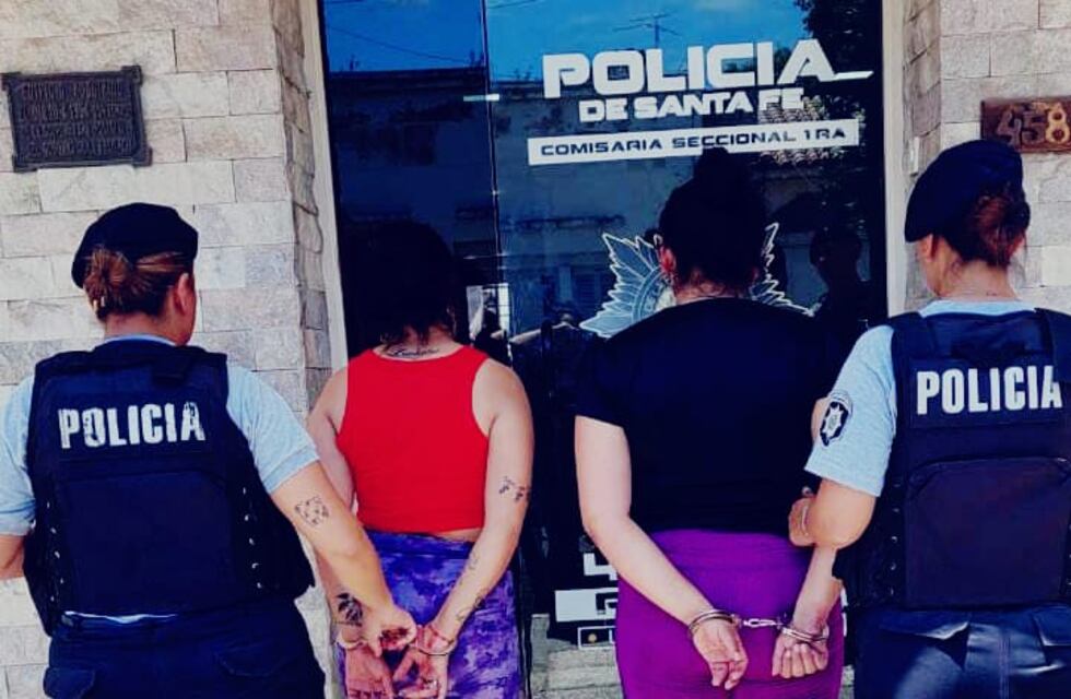 Robaron un local de ropa y los detuvieron