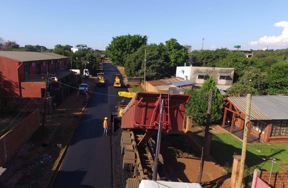 Puerto Iguazú: el gobernador Oscar Herrera Ahuad recorrerá obras y hará la entrega de maquinaria