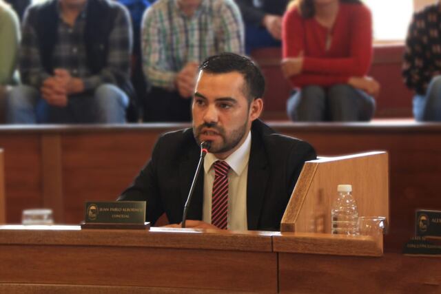 El edil criticó al gobierno provincial.