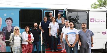 Trabajo en el ómnibus sanitario por el día de la lucha contra el HIV-SIDA