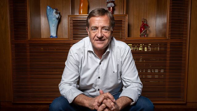 El gobernador Rodolfo Suárez promulgó la Ley de Ficha Limpia. Ignacio Blanco/Los Andes