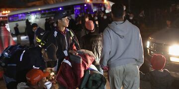 Murieron decenas de inmigrantes tras incendiarse un centro de detención.