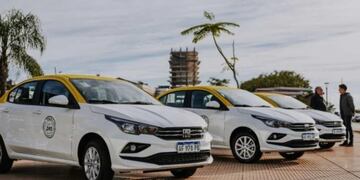 Entregan en Apóstoles las primeras unidades de “Ahora Taxi”.