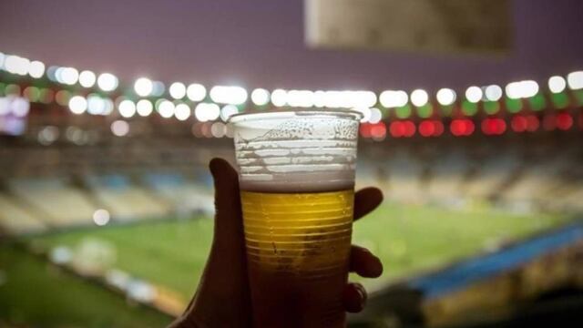 La cerveza se irá de los estadios por pedido del país anfitrión (Twitter)