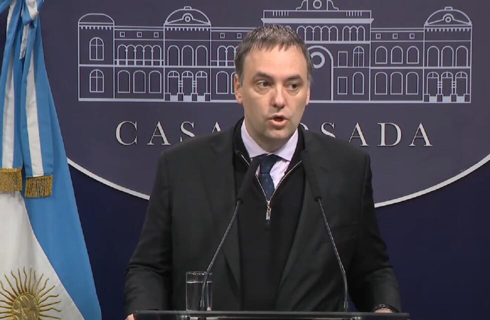 El Gobierno anunció que desregulará el servicio de correos