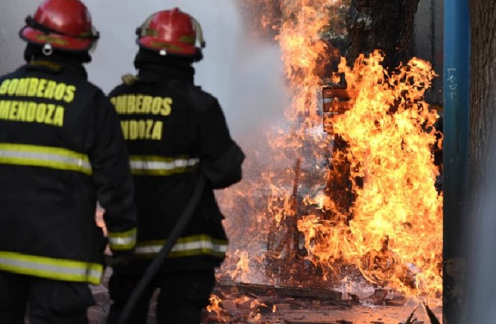 Se incendió un secadero de nueces en Tupungato