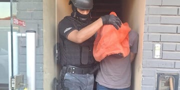 Por vender drogas, la FPA detuvo a un hombre de 25 años en Arroyito