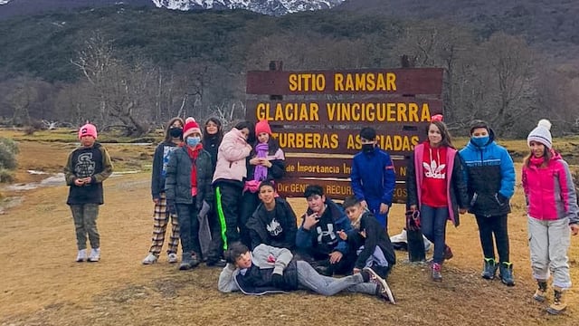 Alumnos en el campamento educativo disfrutando y aprendiendo a la vez