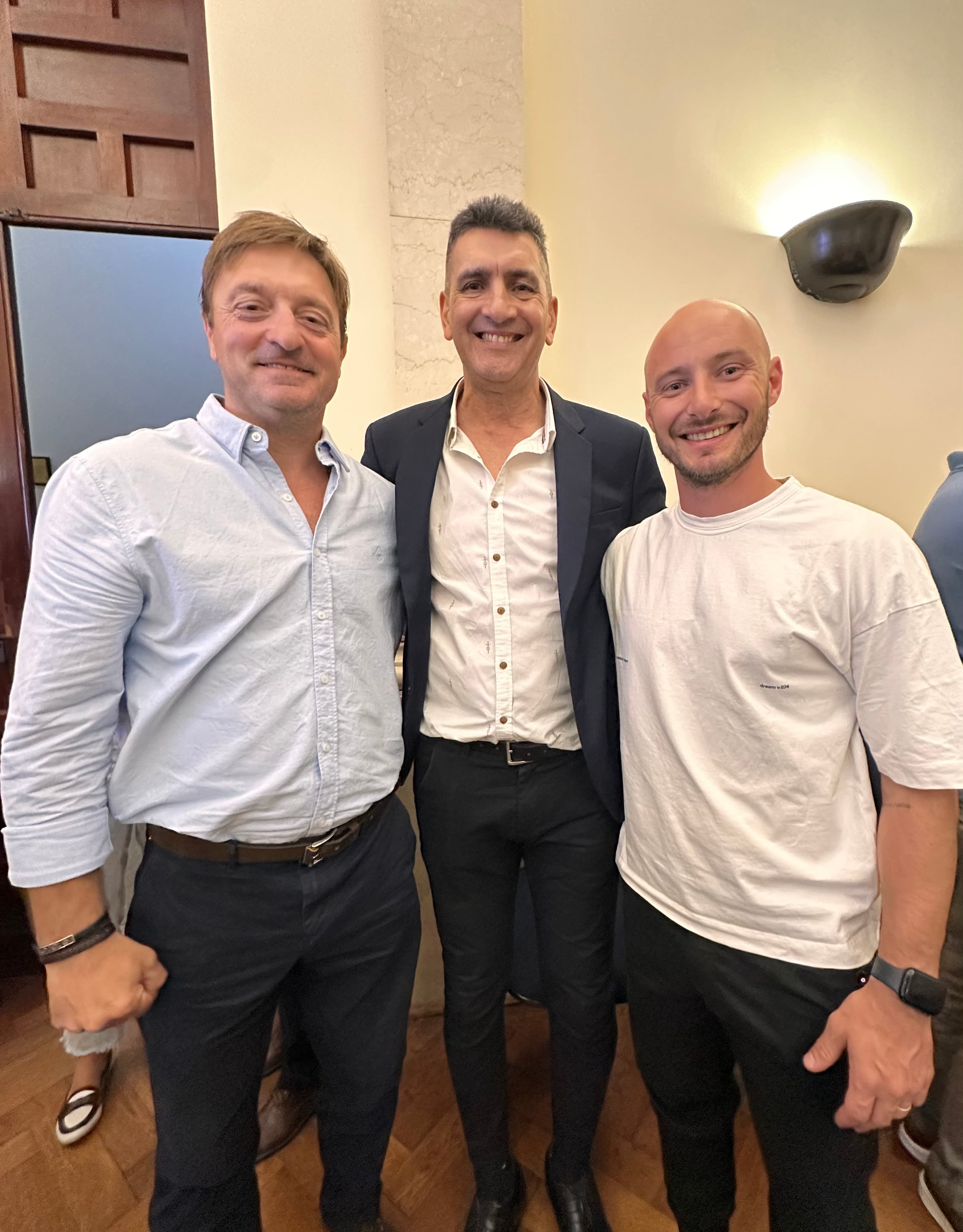 Cinco años de Vía Paraná: capacitación sobre comunicación inteligente e inteligencia artificial en la UNL