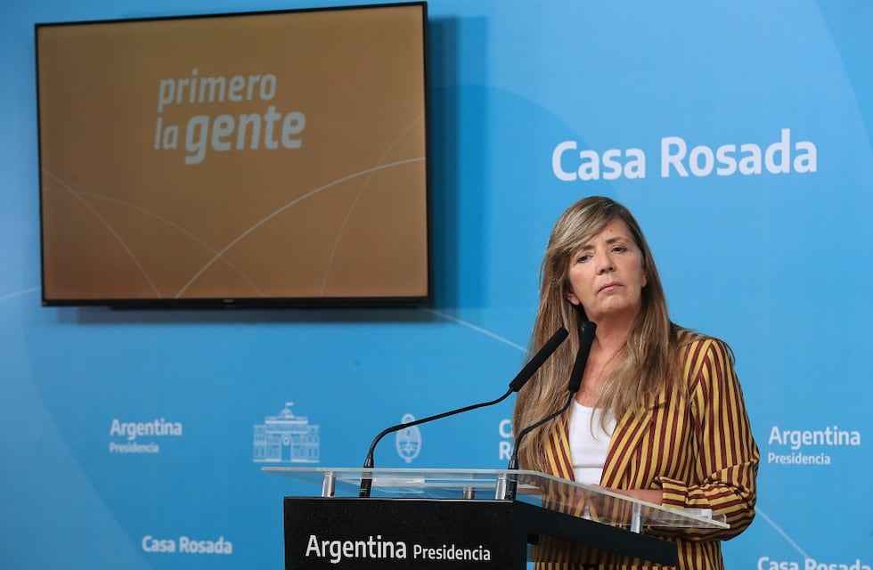 Gabriela Cerruti descartó que el dólar blue sea una preocupación para el Gobierno: “Sube y baja”