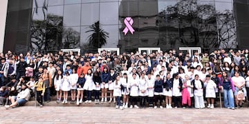 Más de 200 estudiantes compartieron en la Legislatura con la investigadora Carla de Aranzamendi, quien integró la misión Talud IV en el Mar Argentino.
