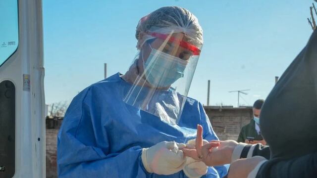 Los hisopados ahora se hacen con un sólo síntoma en San Juan.