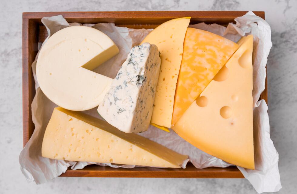 Ni papel film ni aluminio: este es el truco para guardar el queso sin que se pudra en la heladera