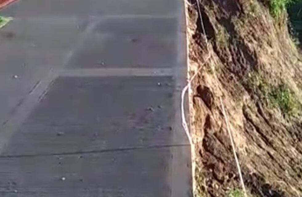 Nuevos derrumbes en la Costanera de Puerto Piray