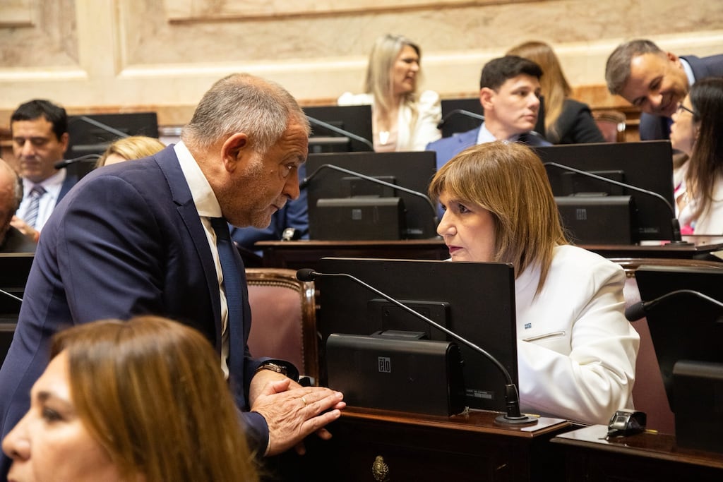 Patricia Bullrich junto a Luis Juez, quien conformó un interbloque con LLA