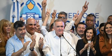 El gobernador celebró la victoria del Frente Tucumán Primero, con casi el 51% de los votos y alta participación ciudadana.