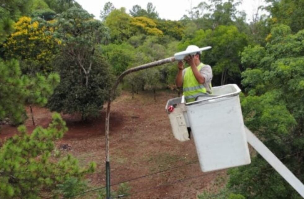 Apóstoles: colocaron nueva luminaria LED