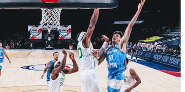 Leandro Bolmaro fue el goleador de Argentina, con 10 puntos, en la derrota contra Nigeria. (@Timberwolves)