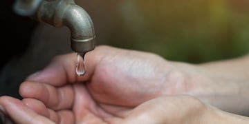 La rotura del acueducto sur que abastece a parte de la Ciudad de San Luis se quedaron sin el servicio más de 20 barrios. Gentileza