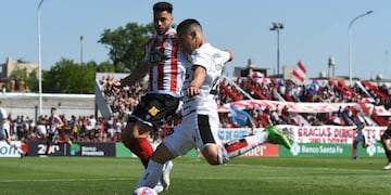 Newell's Old Boys y Barracas Central sólo se enfrentaron una vez.