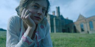 Dura 2 horas y promete cautivarte: la película de época sobre dos amantes que la rompe en Netflix.