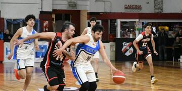 Se juega la octava fecha del Torneo de Segunda de la Asociación Bahiense de Basquetbol. (Foto: La Nueva).