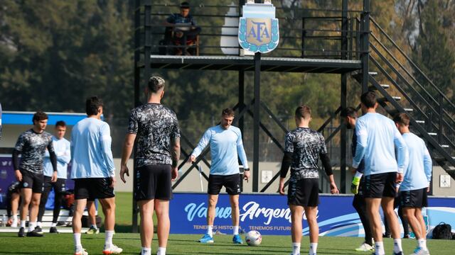El plantel de Belgrano se quedó en Buenos Aires y entrenó en Ezeiza (Prensa Belgrano).