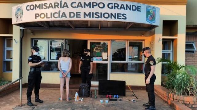 Allanan una vivienda en Campo Grande donde recuperaron objetos robados y detuvieron a una mujer.