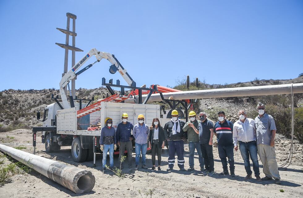Jalil recorrió obras energéticas en el Norte de Belén