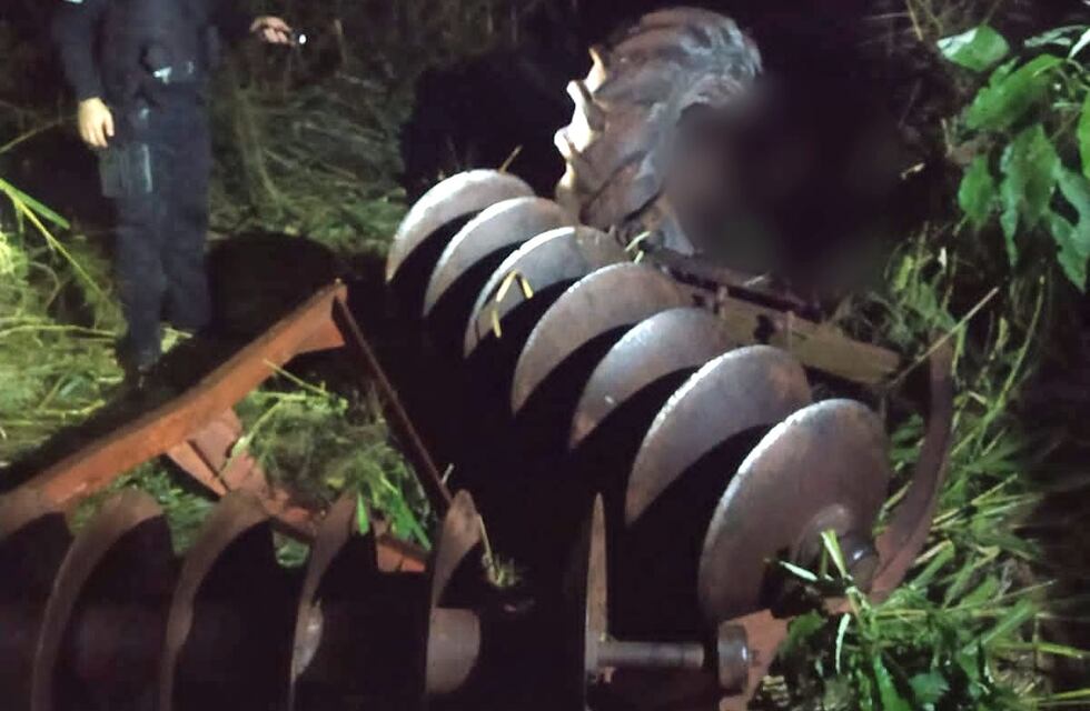 Puerto Esperanza: sexagenario falleció tras volcar el tractor que manejaba