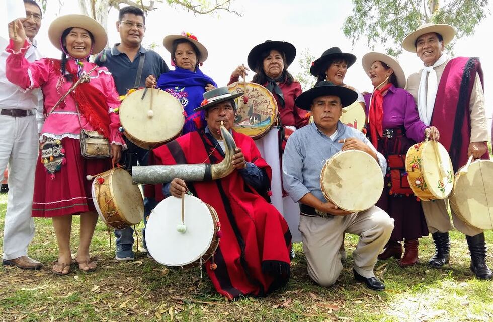 Hoy se celebra el Día de la Copla en el Mercado Artesanal
