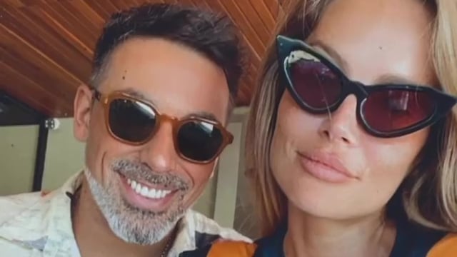El exfutbolista de Nápoli y PSG compartió la platea con la modelo brasileña.