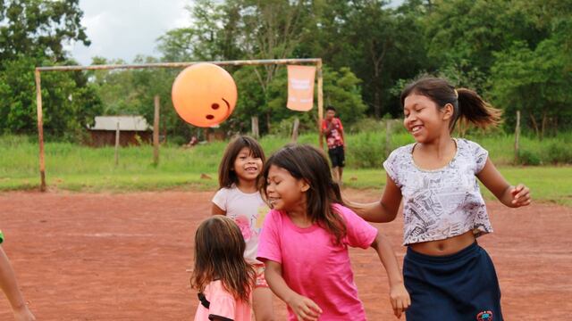 Realizaron jornada recreativa para niños de la comunidad guaraní en Puerto Iguazú.
