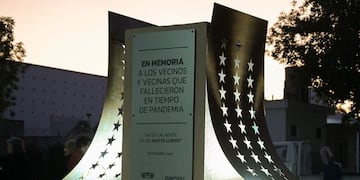 Monumento a los fallecidos por Covid en Arroyito